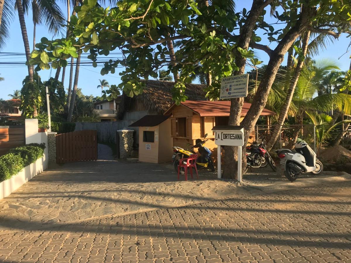 Cozy Oceanfront Villa With Direct Beach Access 라스테레나스 외부 사진