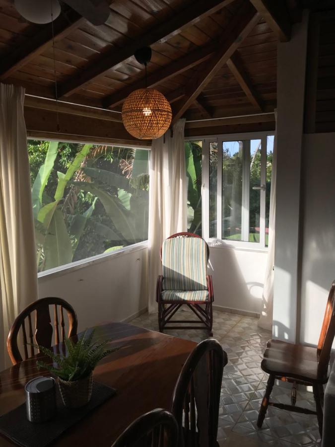 Cozy Oceanfront Villa With Direct Beach Access 라스테레나스 외부 사진